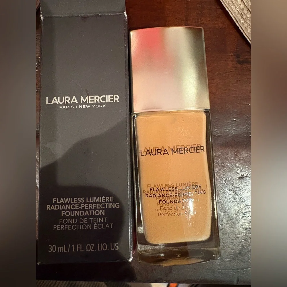 laura mercier laura mercier